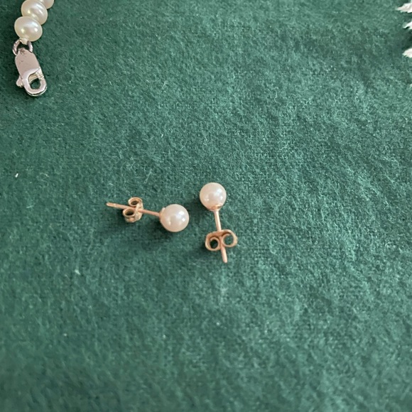 Pearl bracelet and earrings - Picture 2 of 4